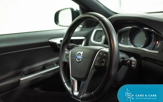 Volvo V60 cena 69900 przebieg: 179270, rok produkcji 2018 z Krzepice małe 211